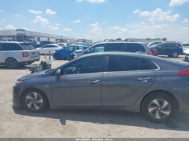 2017 HYUNDAI IONIQ HYBRID SEL 14