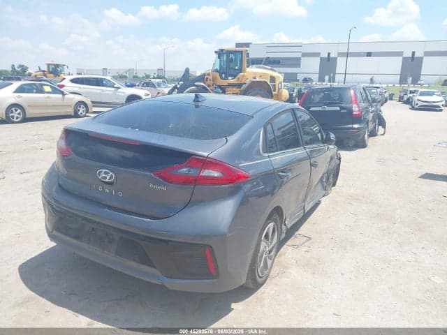 2017 HYUNDAI IONIQ HYBRID SEL 4