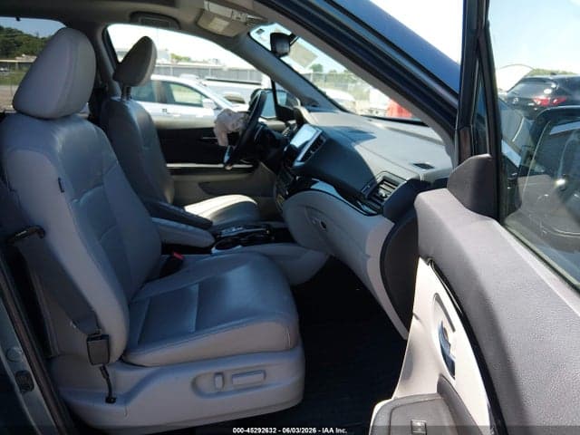 2017 HONDA PILOT TOURING 5