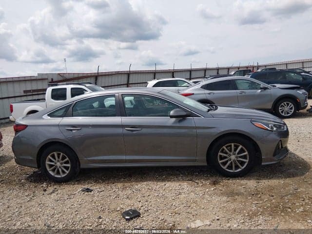 2019 HYUNDAI SONATA SE 13