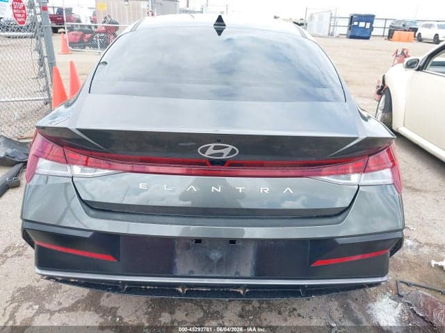 2024 HYUNDAI ELANTRA SEL 16
