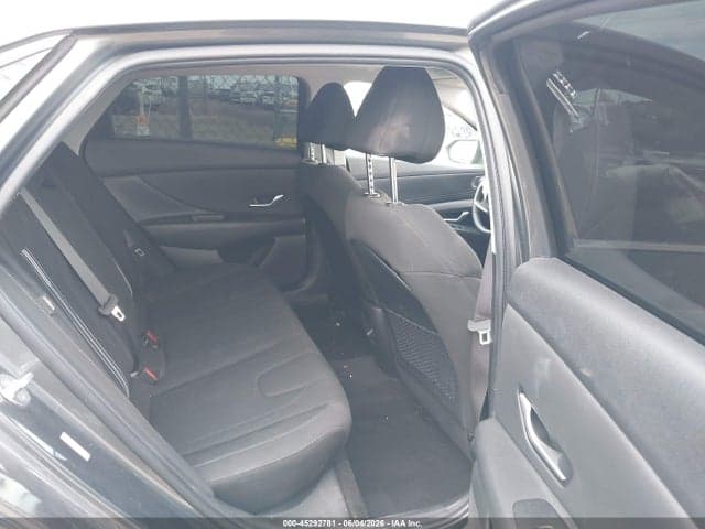 2024 HYUNDAI ELANTRA SEL 8