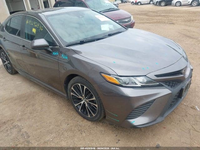 2020 TOYOTA CAMRY SE - 1