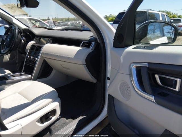 2017 LAND ROVER DISCOVERY 5