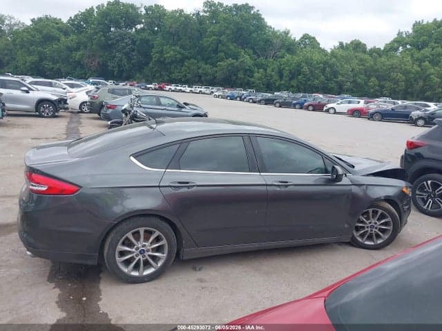 2017 FORD FUSION SE 13