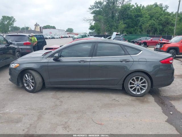 2017 FORD FUSION SE 14