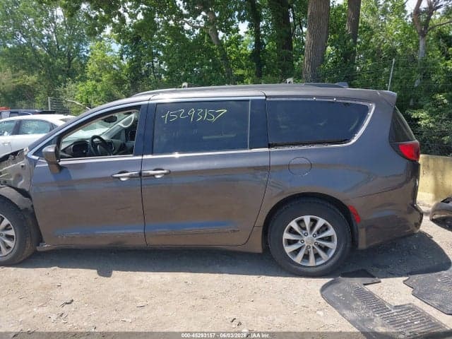 2017 CHRYSLER PACIFICA TOURING-L 15
