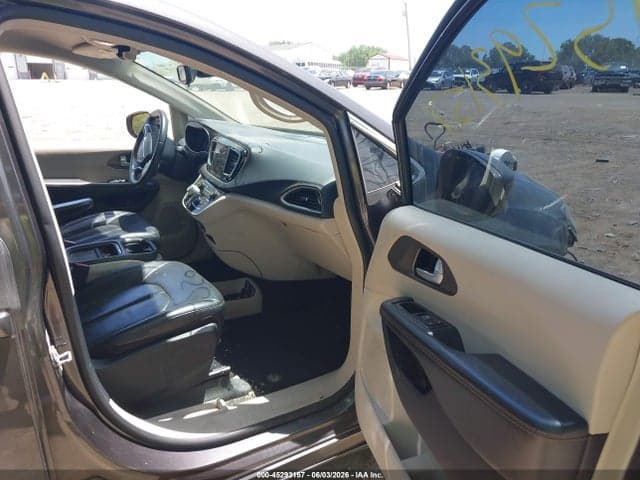2017 CHRYSLER PACIFICA TOURING-L 5