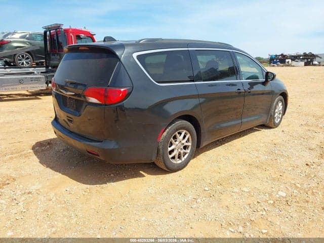 2020 CHRYSLER VOYAGER LXI 4
