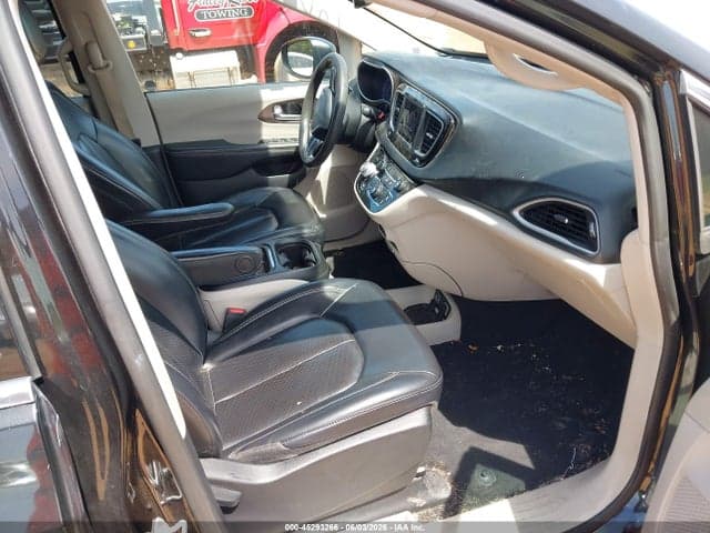 2020 CHRYSLER VOYAGER LXI 5