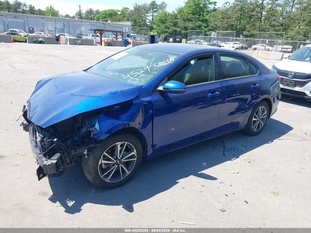 2023 KIA FORTE LXS 2