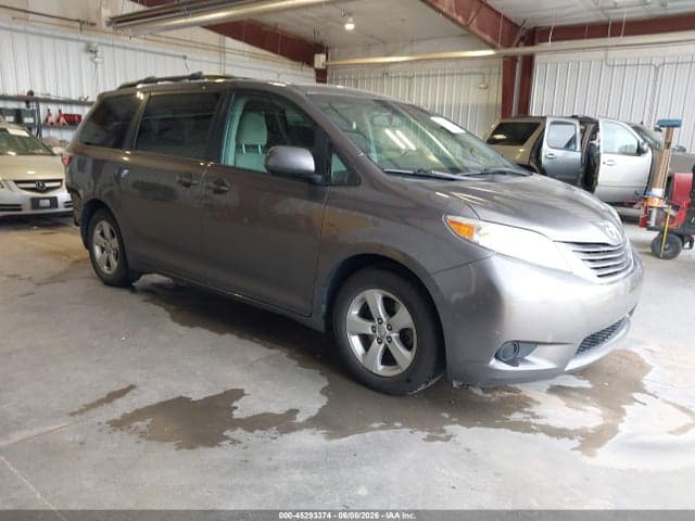 2017 TOYOTA SIENNA LE 8 PASSENGER - 1