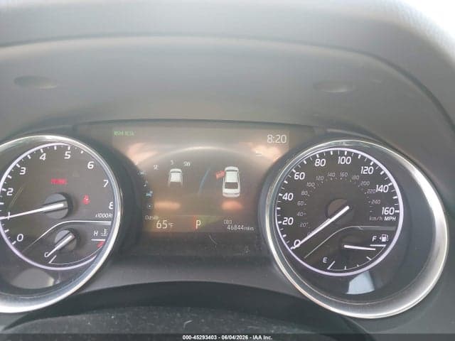 2019 TOYOTA CAMRY XLE 7