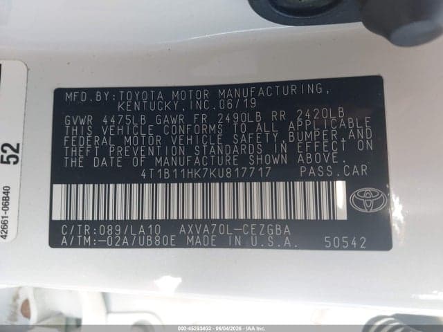 2019 TOYOTA CAMRY XLE 9
