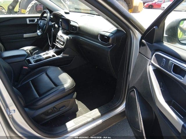 2021 FORD EXPLORER XLT 5