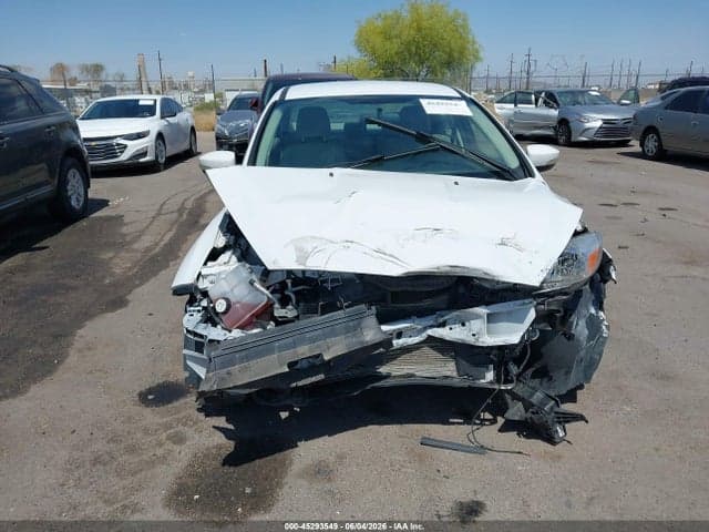 2017 FORD FOCUS SE 12