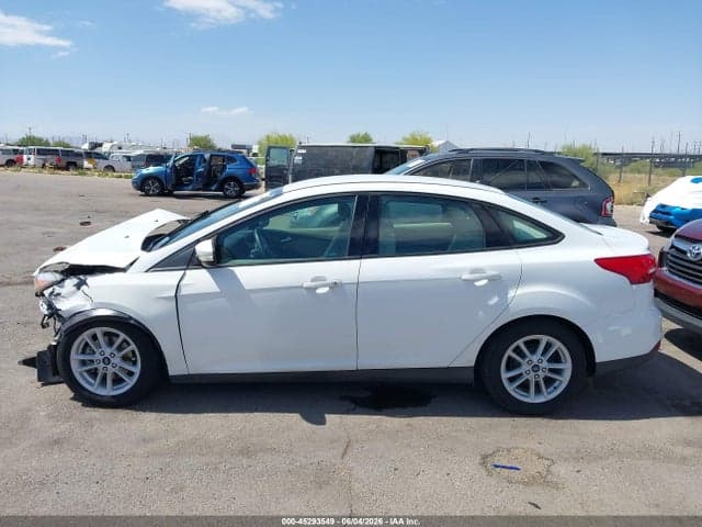 2017 FORD FOCUS SE 14