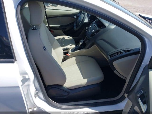 2017 FORD FOCUS SE 5