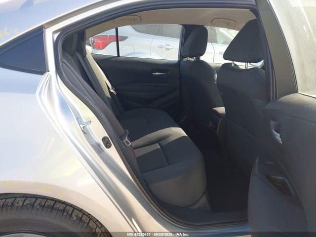 2021 TOYOTA COROLLA LE 8
