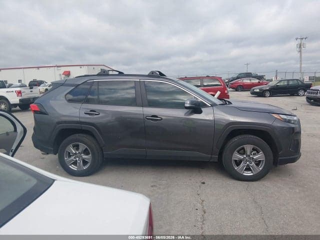 2024 TOYOTA RAV4 XLE 13