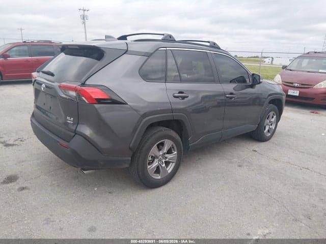 2024 TOYOTA RAV4 XLE 4