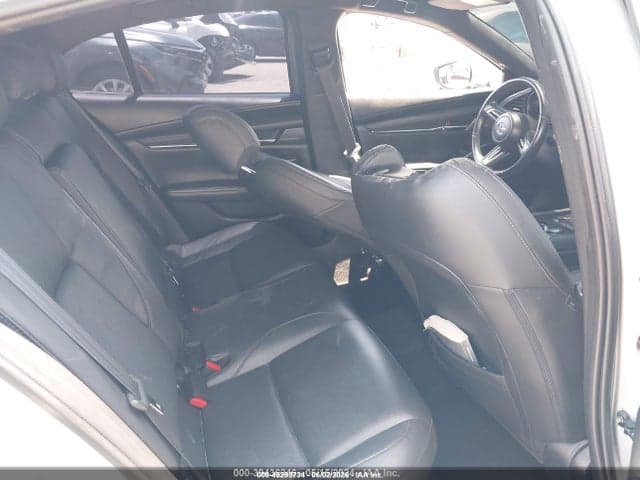 2019 MAZDA MAZDA3 PREFERRED PACKAGE 8