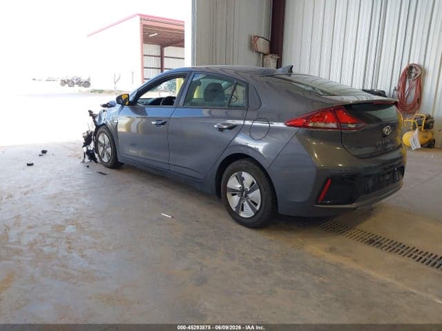 2017 HYUNDAI IONIQ HYBRID BLUE 3