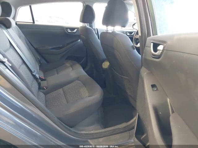 2017 HYUNDAI IONIQ HYBRID BLUE 8