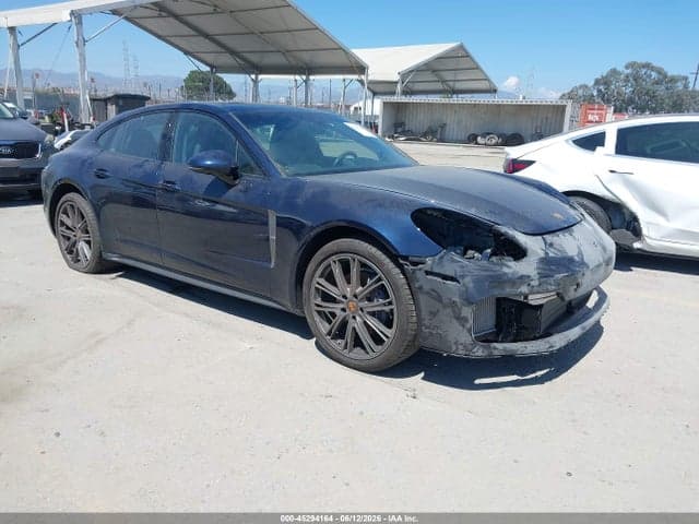 2023 PORSCHE PANAMERA 4/4 1