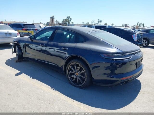 2023 PORSCHE PANAMERA 4/4 3