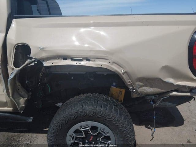 2024 GMC CANYON 4WD AT4X 6