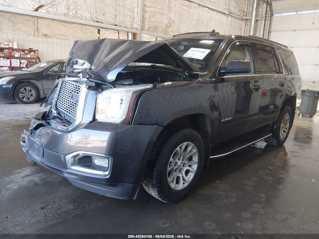 2016 GMC YUKON SLT 2