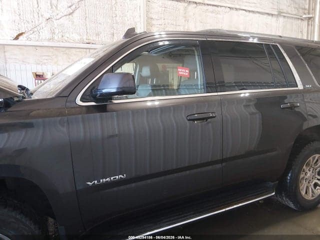 2016 GMC YUKON SLT 14