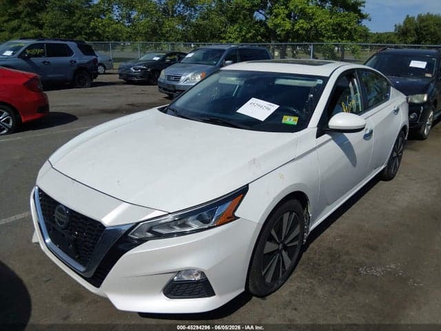 2021 NISSAN ALTIMA SV FWD 2
