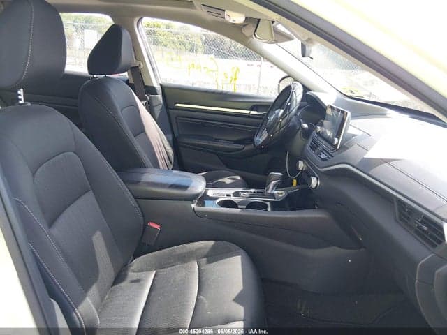 2021 NISSAN ALTIMA SV FWD 5
