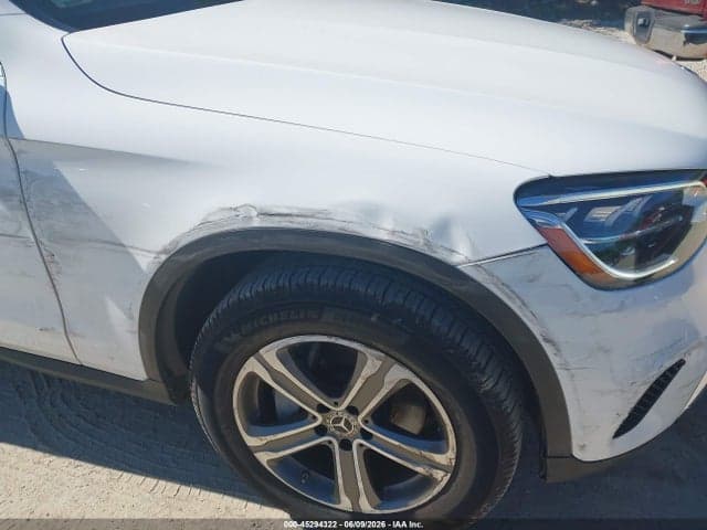 2020 MERCEDES-BENZ GLC 300 4MATIC 6