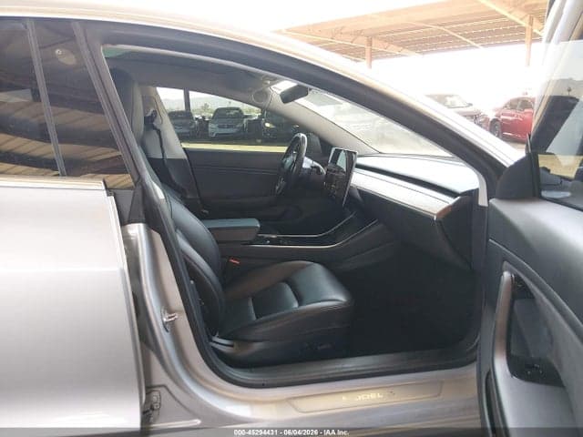 2018 TESLA MODEL 3 6