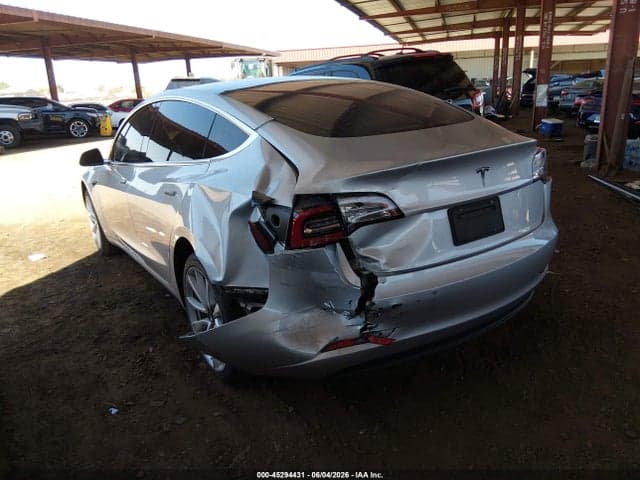 2018 TESLA MODEL 3 7