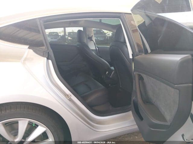 2018 TESLA MODEL 3 9