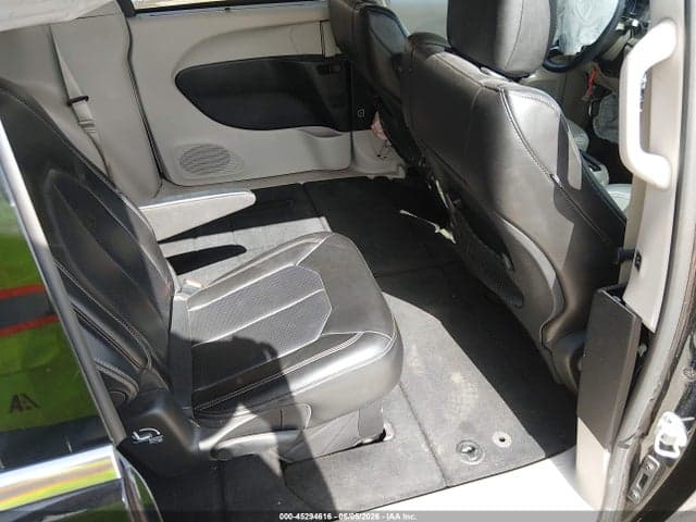 2021 CHRYSLER VOYAGER LXI 8