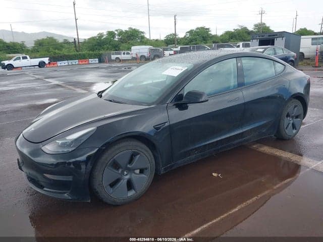 2021 TESLA MODEL 3 STANDARD RANGE PLUS REAR-WHEEL DRIVE 2