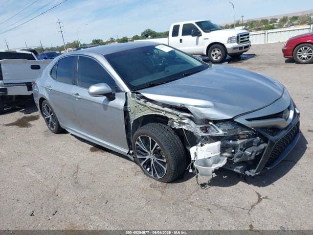 2019 TOYOTA CAMRY SE - 1