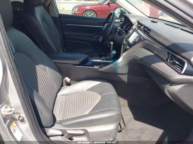 2019 TOYOTA CAMRY SE 5