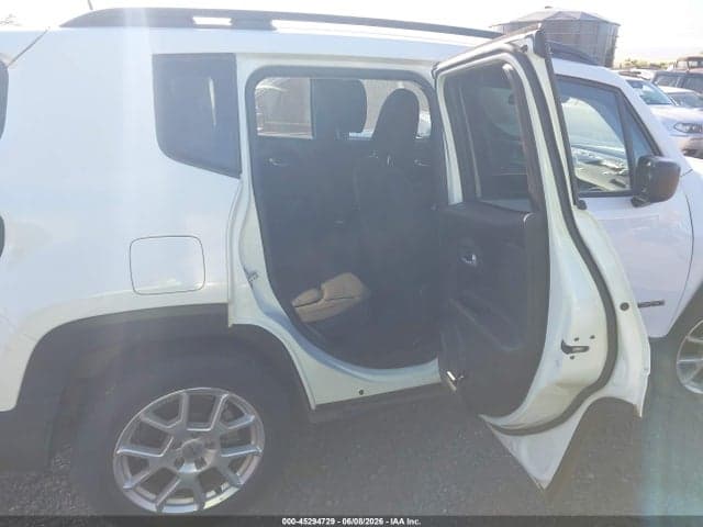2022 JEEP RENEGADE SPORT 4X4 8