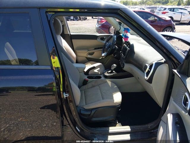 2023 KIA SOUL LX 5