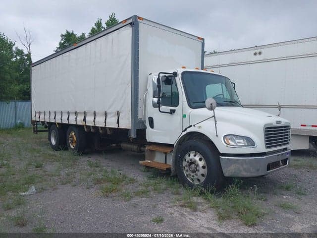 2017 FREIGHTLINER M2 106 - 1