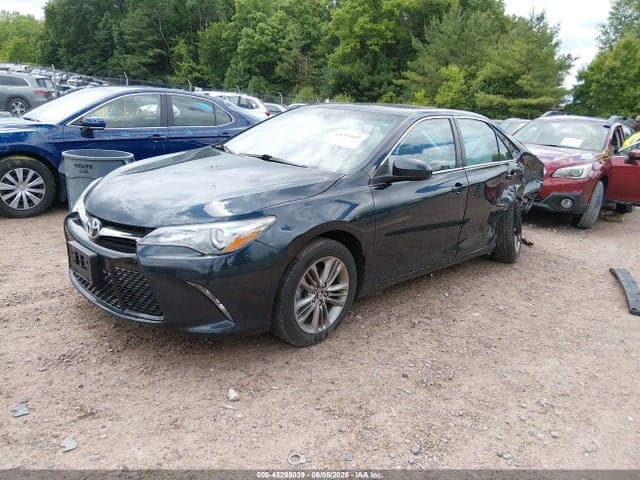 2017 TOYOTA CAMRY SE 2