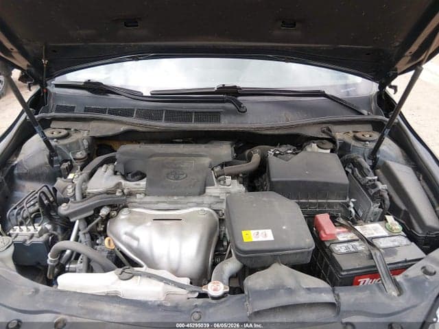 2017 TOYOTA CAMRY SE 10