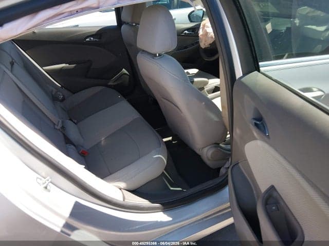 2017 CHEVROLET CRUZE LT AUTO 8