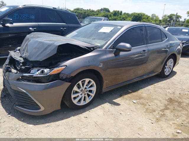 2023 TOYOTA CAMRY LE 2